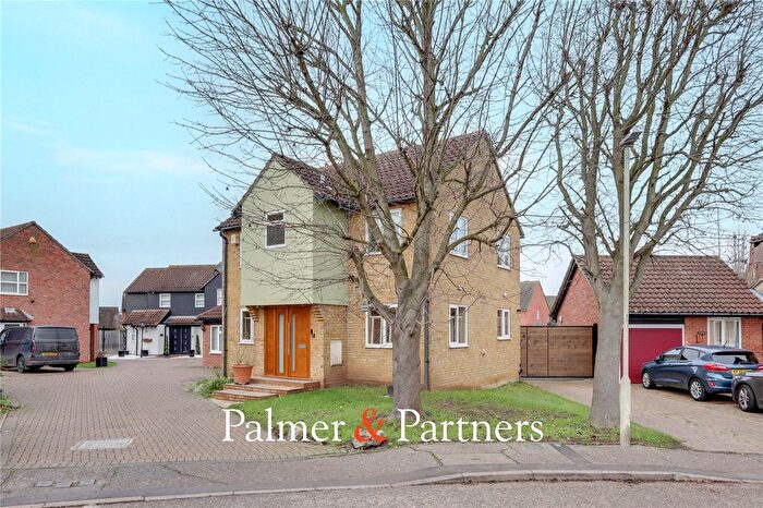 4 Bedroom Detached House For Sale In Middleton Row, South Woodham Ferrers, Chelmsford, Essex, CM3