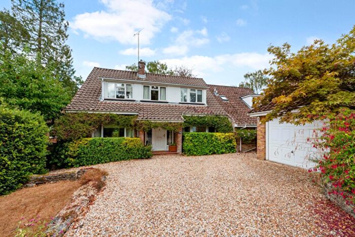5 Bedroom Detached House For Sale In Bassett, Southampton, SO16