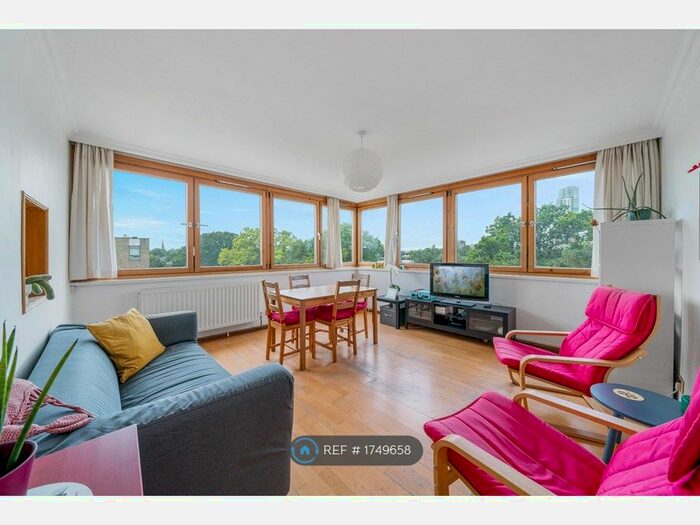 3 Bedroom Flat To Rent In Lincoln Court, London, N16