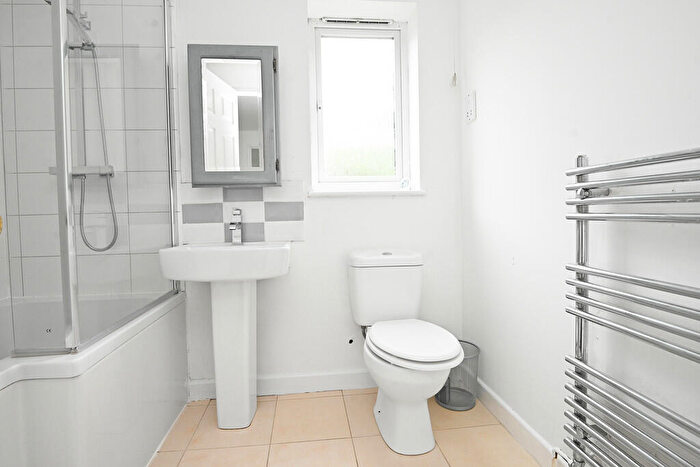 4 Bedroom Detached House For Sale In Stonecrop Drive, Harrogate, HG3