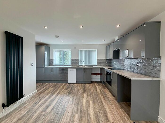 2 Bedroom Maisonette To Rent In Windmill Avenue, Rubery, Rednal, Birmingham, B45