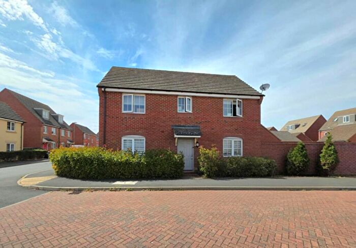 4 Bedroom Detached House To Rent In Mayfly Road, Northampton, NN4