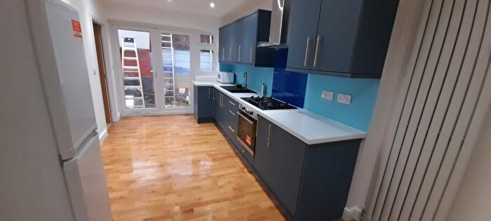 3 Bedroom End Of Terrace House To Rent In Muir Street, London, E16
