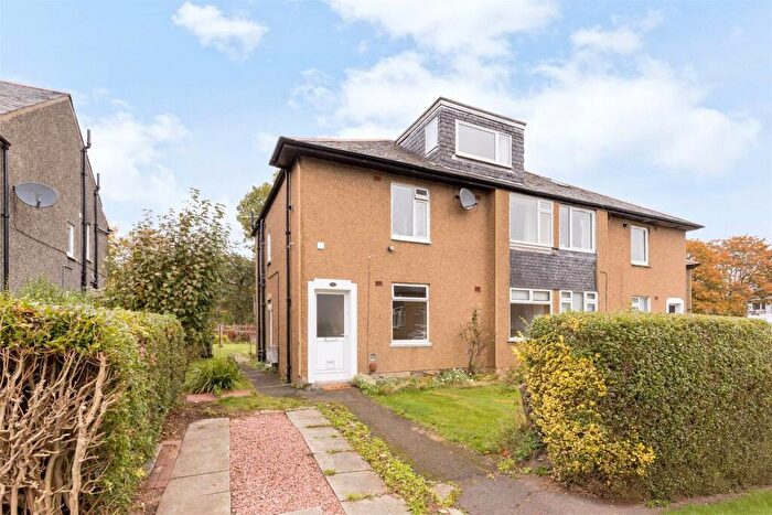 2 Bedroom Flat For Sale In Carrick Knowe Drive, Carrick Knowe, Edinburgh, EH12