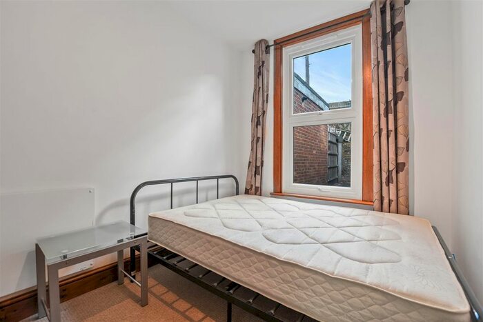 1 Bedroom Flat To Rent In Princes Road, London, W13