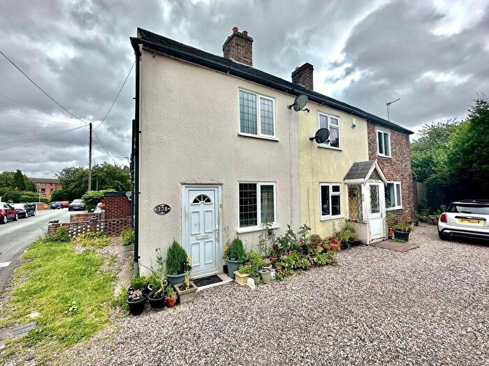 2 Bedroom End Of Terrace House To Rent In Old Tamworth Road, Tamworth, B77