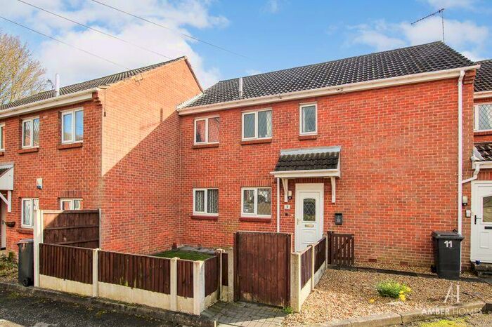 2 Bedroom Flat To Rent In Meadow Court, Alfreton, DE55