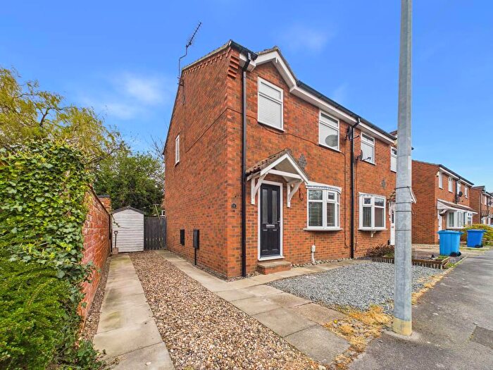 2 Bedroom Semi-Detached House For Sale In Eldon Drive, Preston, HU12