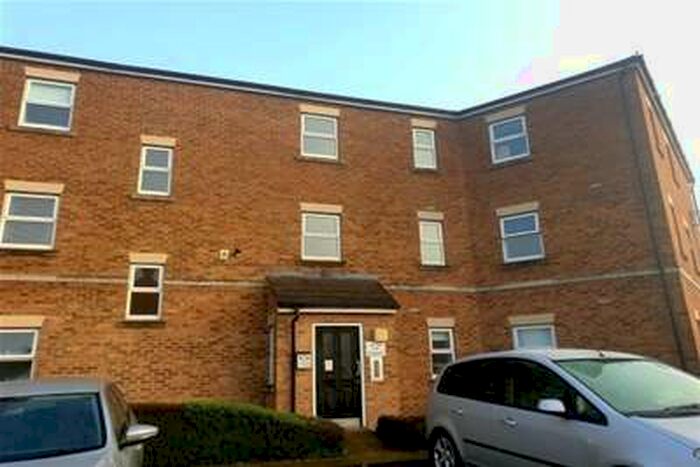 2 Bedroom Flat To Rent In Fairford Leys, HP19