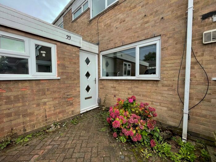 4 Bedroom House To Rent In Upper Close, Birmingham, B32