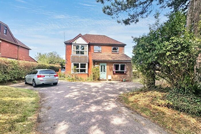 4 Bedroom Detached House For Sale In Brambridge, SO50