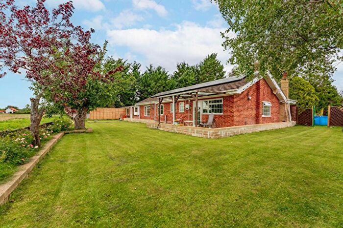 3 Bedroom Detached Bungalow For Sale In Smallworth, Garboldisham, IP22