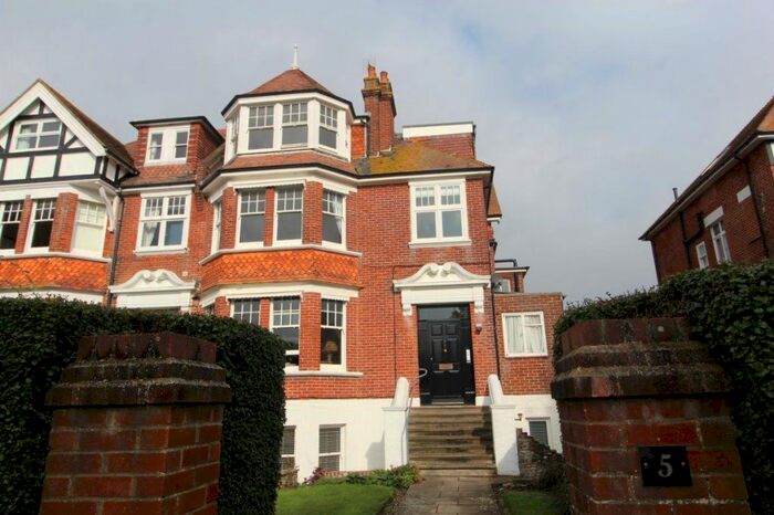 2 Bedroom Flat To Rent In Darley Road, Eastbourne, BN20