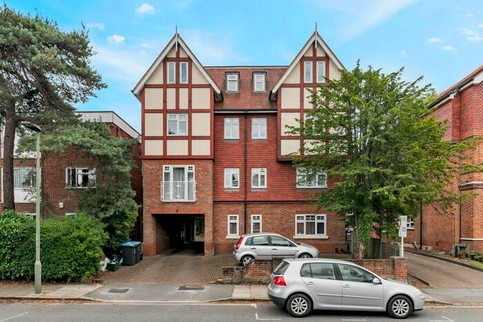 2 Bedroom Flat To Rent In Highland Road, Bromley, BR1