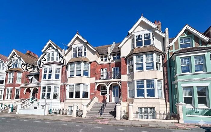 2 Bedroom Flat For Sale In Lawn Court, - Park Road, Bexhill, TN39