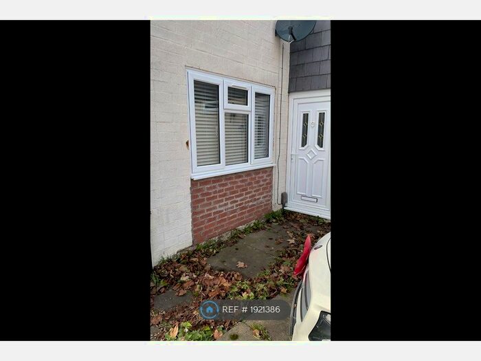 3 Bedroom Semi-Detached House To Rent In Little Billing, Northampton, NN3