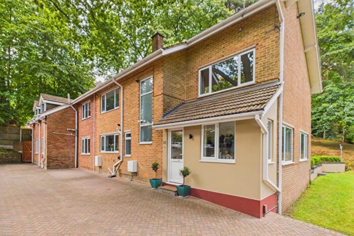 4 Bedroom Detached House For Sale In Upper Golf Links Road, Broadstone, Dorset, BH18