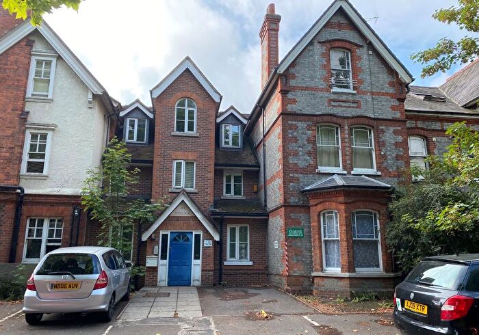 1 Bedroom Flat For Sale In Flat Foley Hall, - London Road, Reading, Berkshire, RG1
