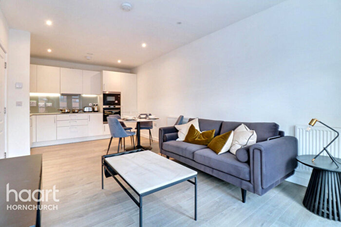 2 Bedroom Apartment For Sale In The Rose, Hornchurch, RM12