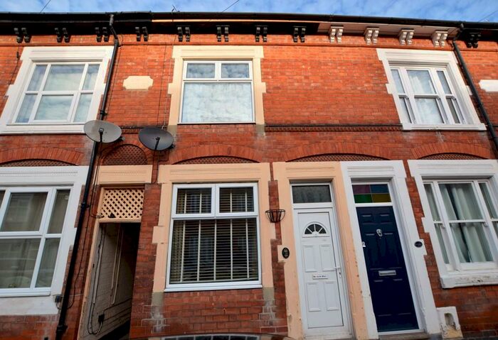 3 Bedroom Terraced House To Rent In Garden Street, Wigston, Leicestershire, LE18