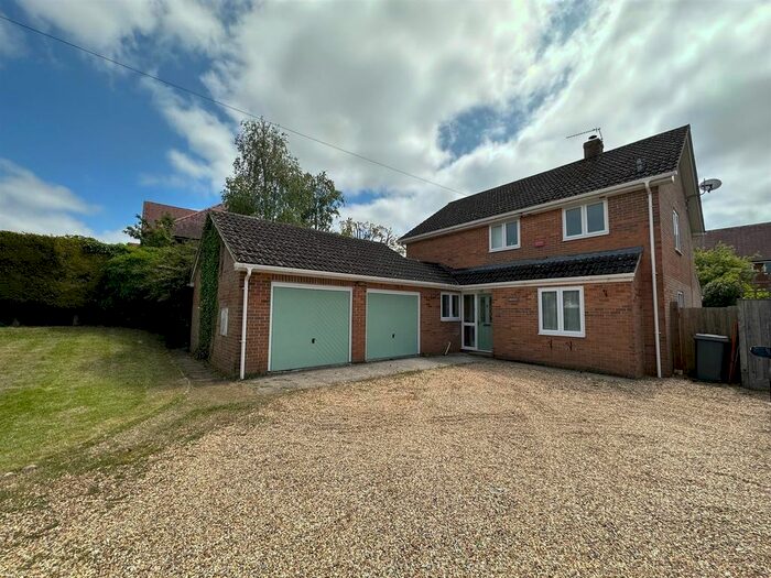 4 Bedroom Detached House To Rent In Cheavley, Picket Piece, Andover, SP11