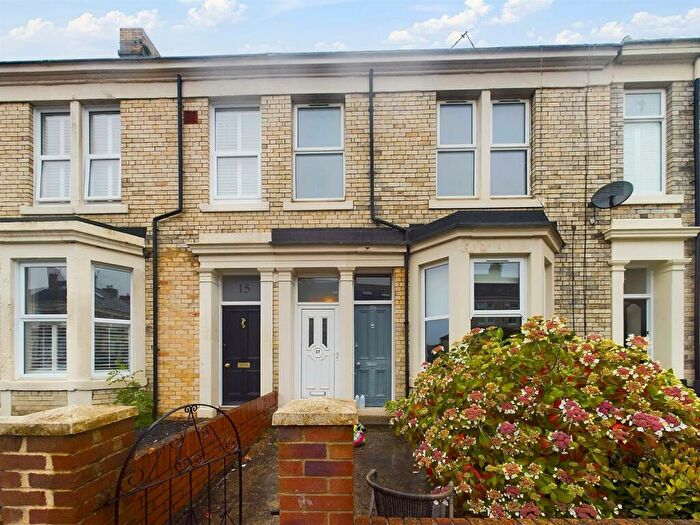 2 Bedroom Apartment To Rent In Park Crescent, North Shields, NE30