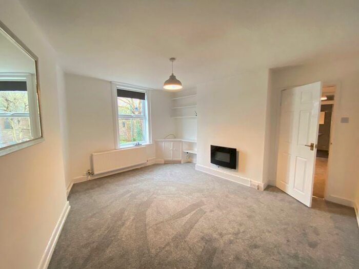 2 Bedroom Flat To Rent In Monnow Bridge, Monmouth, NP25