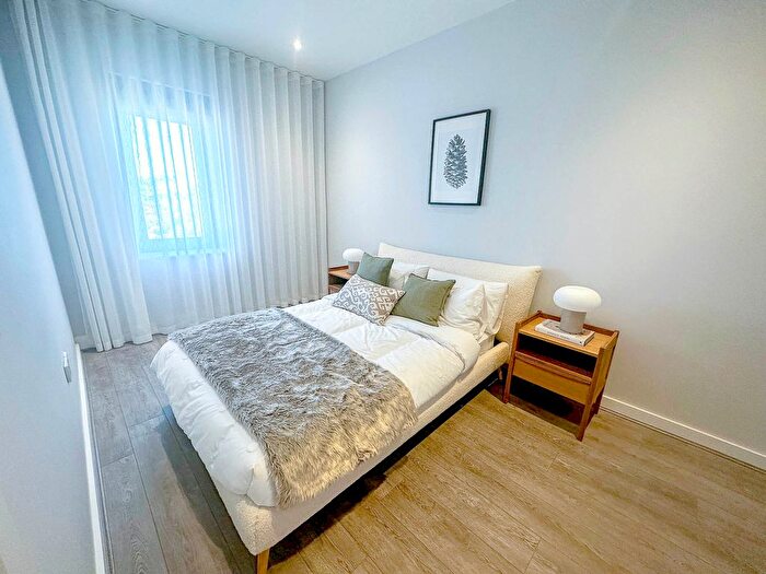 1 Bedroom Flat For Sale In Sky Gardens, Liverpool, L22