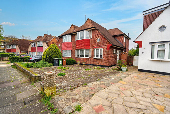 3 Bedroom Semi Detached House For Sale In Woodham Road, Bellingham, London, SE6