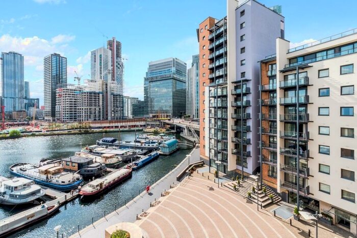 1 Bedroom Flat To Rent In Boardwalk Place, Canary Wharf, London, E14