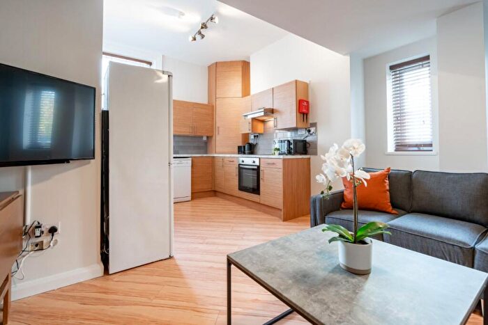 3 Bedroom Flat To Rent In Osborne Road, Newcastle, NE2