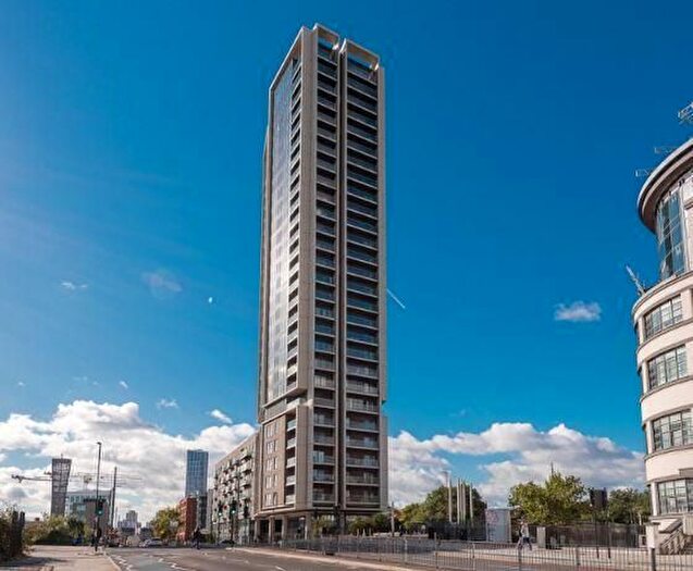 1 Bedroom Flat To Rent In River Heights, High St, Stratford, London, E15