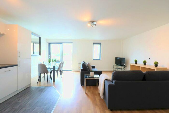 2 Bedroom Flat To Rent In The Cube, Cowbridge Road East, Cardiff, CF11