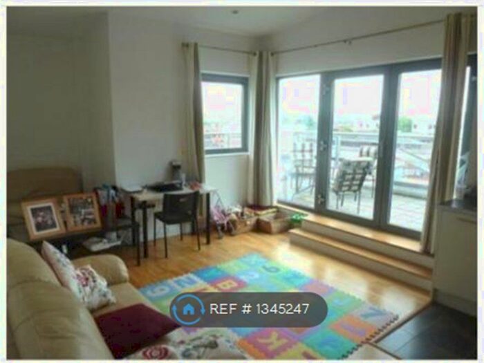 2 Bedroom Flat To Rent In Kings Quarter Apartments, Stokes Croft, Bristol, BS2