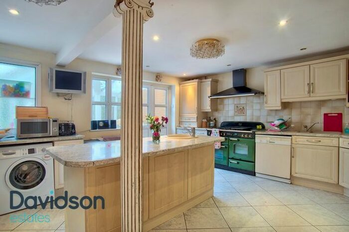 4 Bedroom Link Detached House To Rent In Anstruther Road, Edgbaston, Birmingham, B15