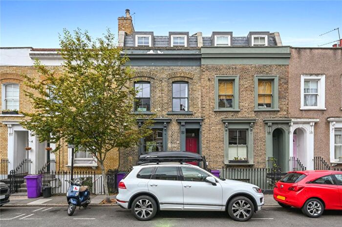 4 Bedroom Terraced House For Sale In Ellesmere Road, London, E3