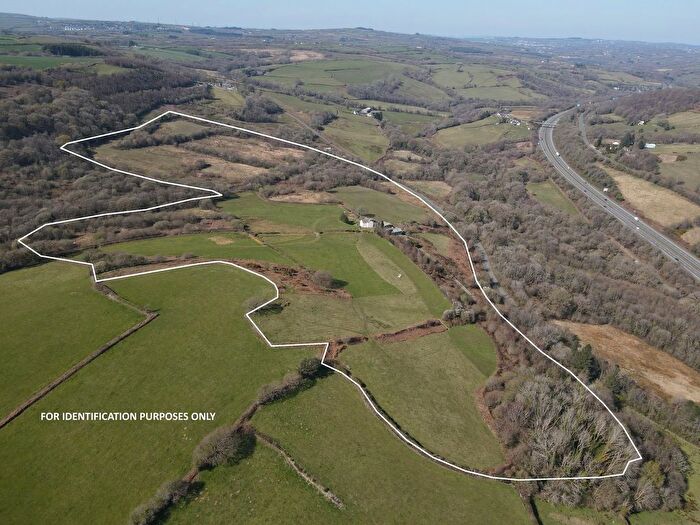 3 Bedroom Farm For Sale In Hendy, Pontarddulais, SA4