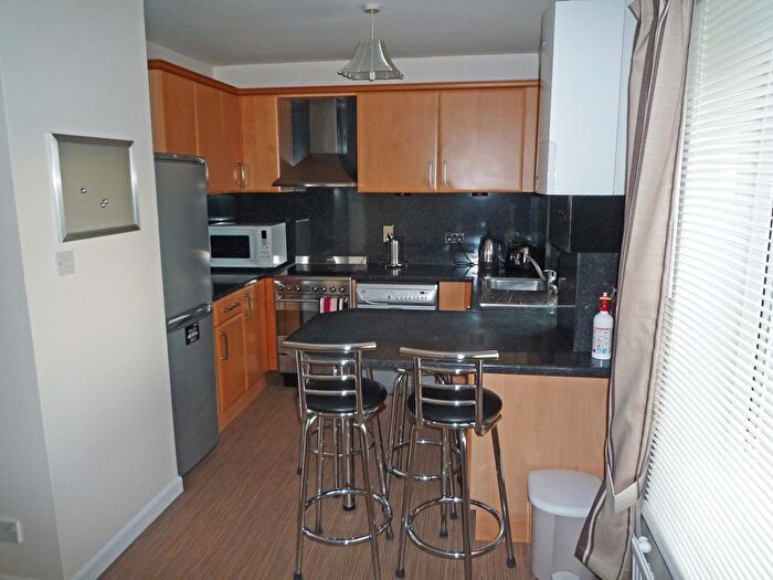 3 Bedroom Flat To Rent In Whitehall Mews, Whitehall Place, Aberdeen, AB25