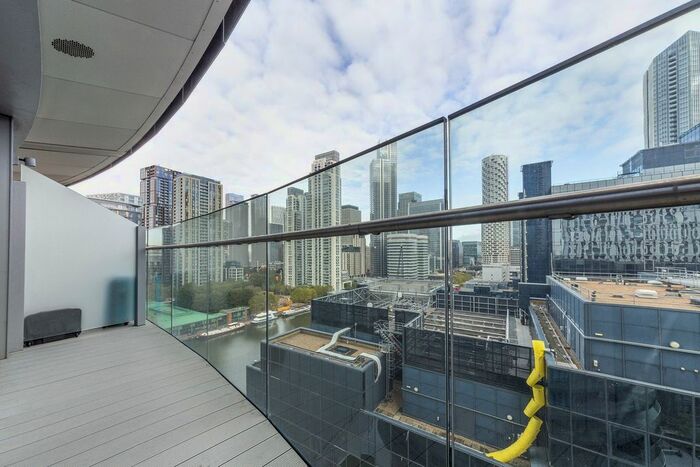 Studio To Rent In Arena Tower, 25 Crossharbour Plaza, Canary Wharf, London E14