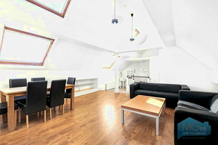 2 Bedroom Apartment To Rent In Broadway House, The Broadway, Mill Hill, London, NW7