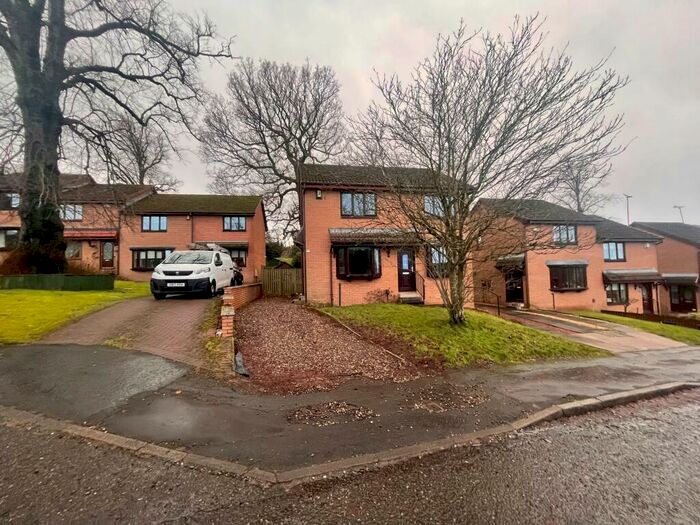 2 Bedroom Semi-Detached House To Rent In Menteith Place, Rutherglen, G73