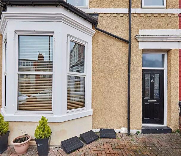 1 Bedroom Flat For Sale In North Parade, Whitley Bay, NE26
