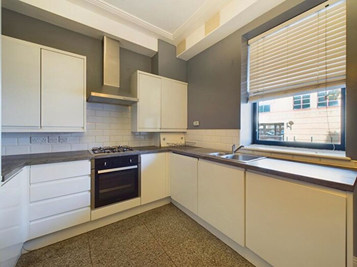 2 Bedroom Apartment To Rent In Broadway, Peterborough, PE1