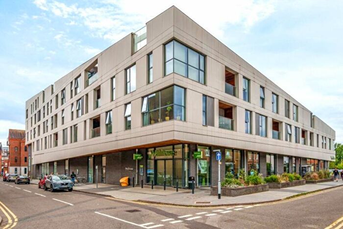 2 Bedroom Apartment To Rent In Leapale Lane, Guildford, GU1