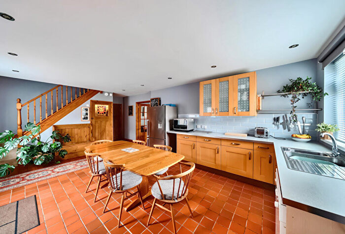 4 Bedroom Detached House For Sale In Fosseway South, Midsomer Norton, Somerset, BA3