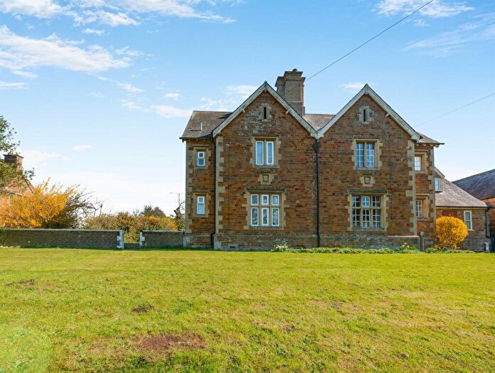 2 Bedroom Character Property For Sale In Main Street, Ayston, Oakham, LE15