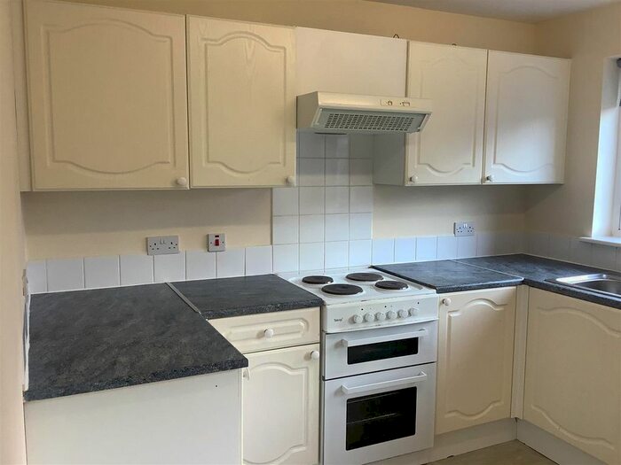 2 Bedroom Flat To Rent In Wilkinson Street, Ellesmere Port CH65