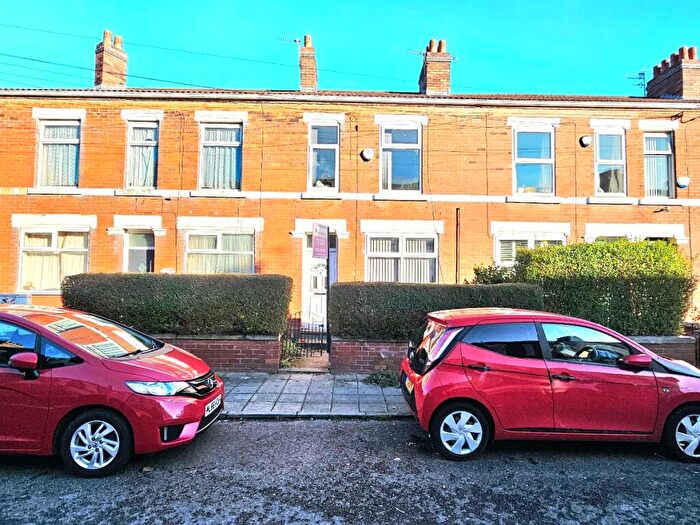 3 Bedroom Terraced House To Rent In Albion Street, Old Trafford, Manchester, M16