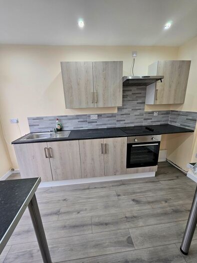 1 Bedroom Flat To Rent In Alma Street, Aberdare, CF44