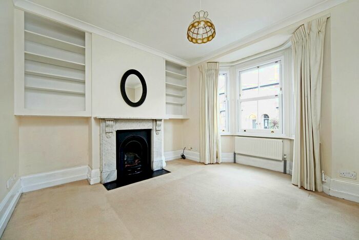 2 Bedroom Terraced House To Rent In St. Leonards Avenue, Windsor SL4